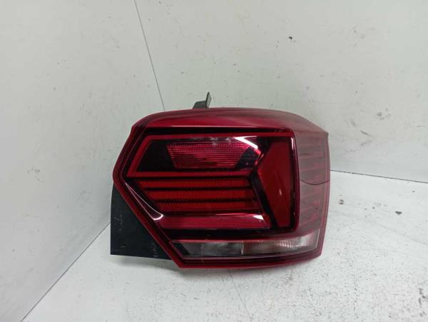 FEU ARRIERE DROIT VW POLO - Vue 1